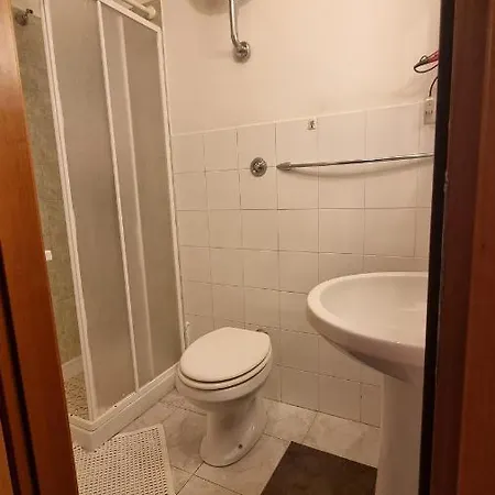 Casa Sybaris 20 Mt Dalla Stazione Piano Terra Apartamento