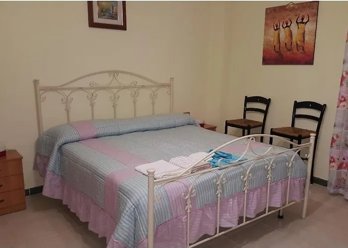 Casa Sybaris 20 Mt Dalla Stazione Piano Terra